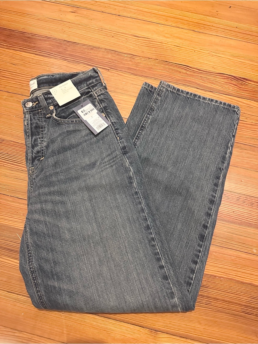 NWT sz 2 mid rise baggy 90s baggy jean with button fly